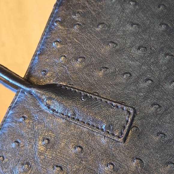 Designer Inspired Stylish Black Textured Shoulder Bag - Picture 9 of 15